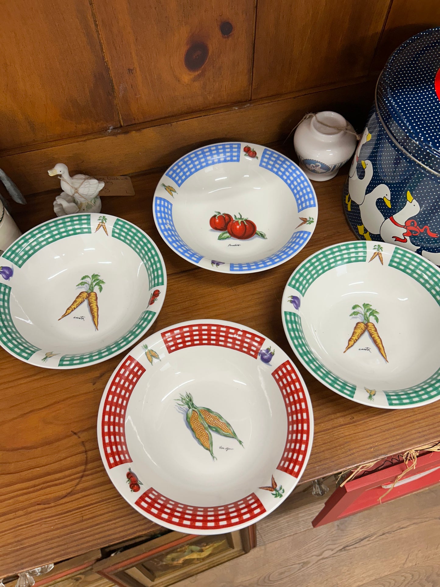 Vintage Vegetable Bowls - Set Of 4