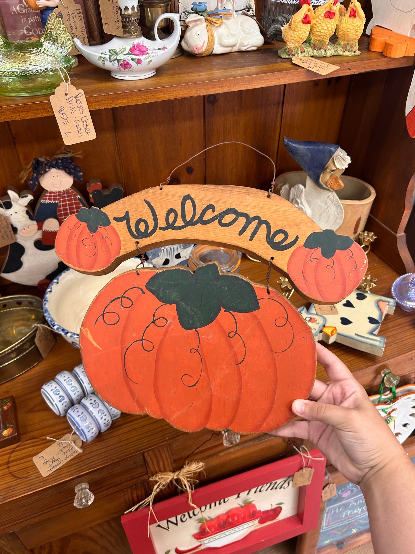 Welcome Pumpkin Hanger