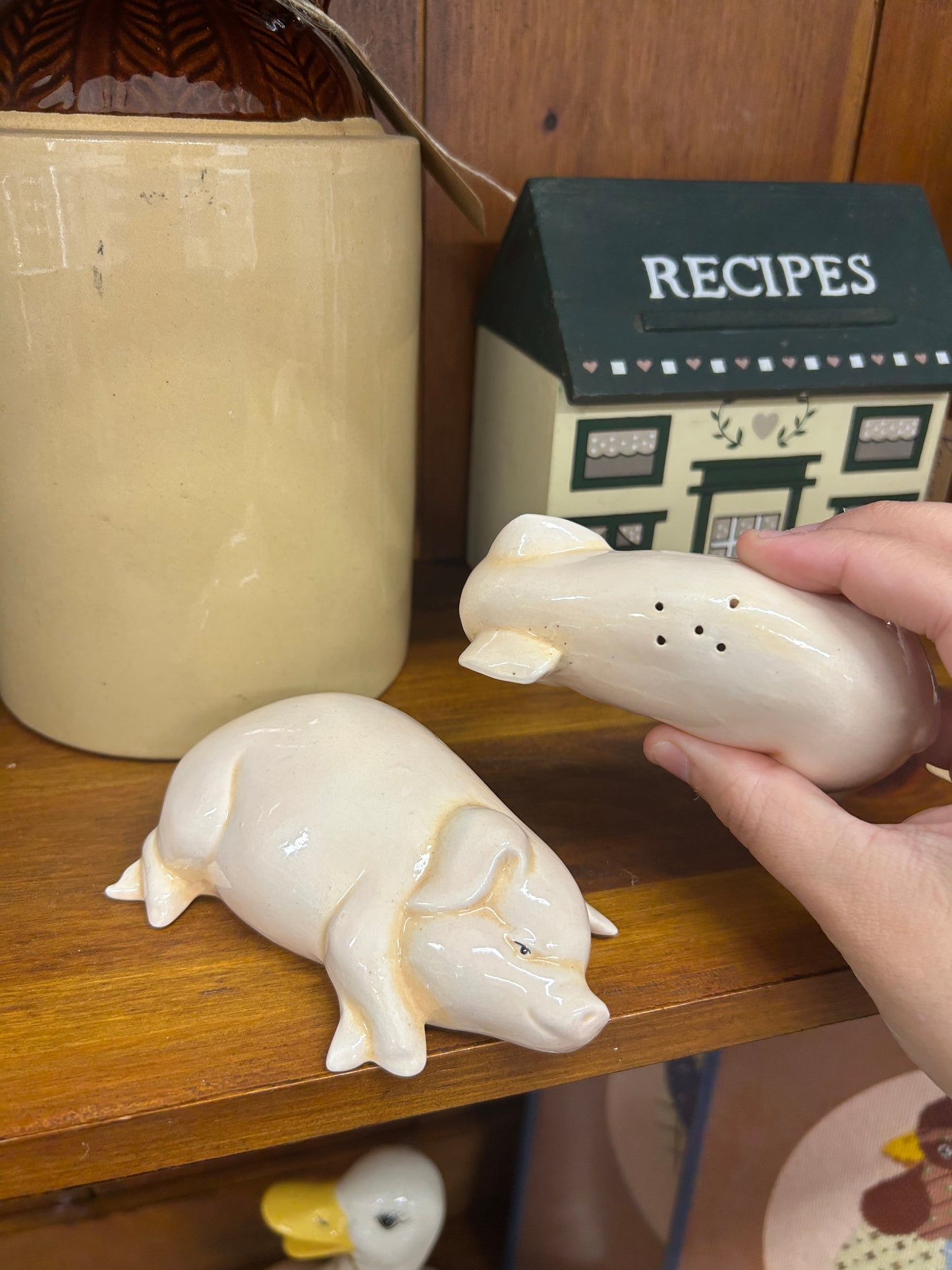 Vintage Piglets Hugging Salt & Pepper Shaker - No Plugs