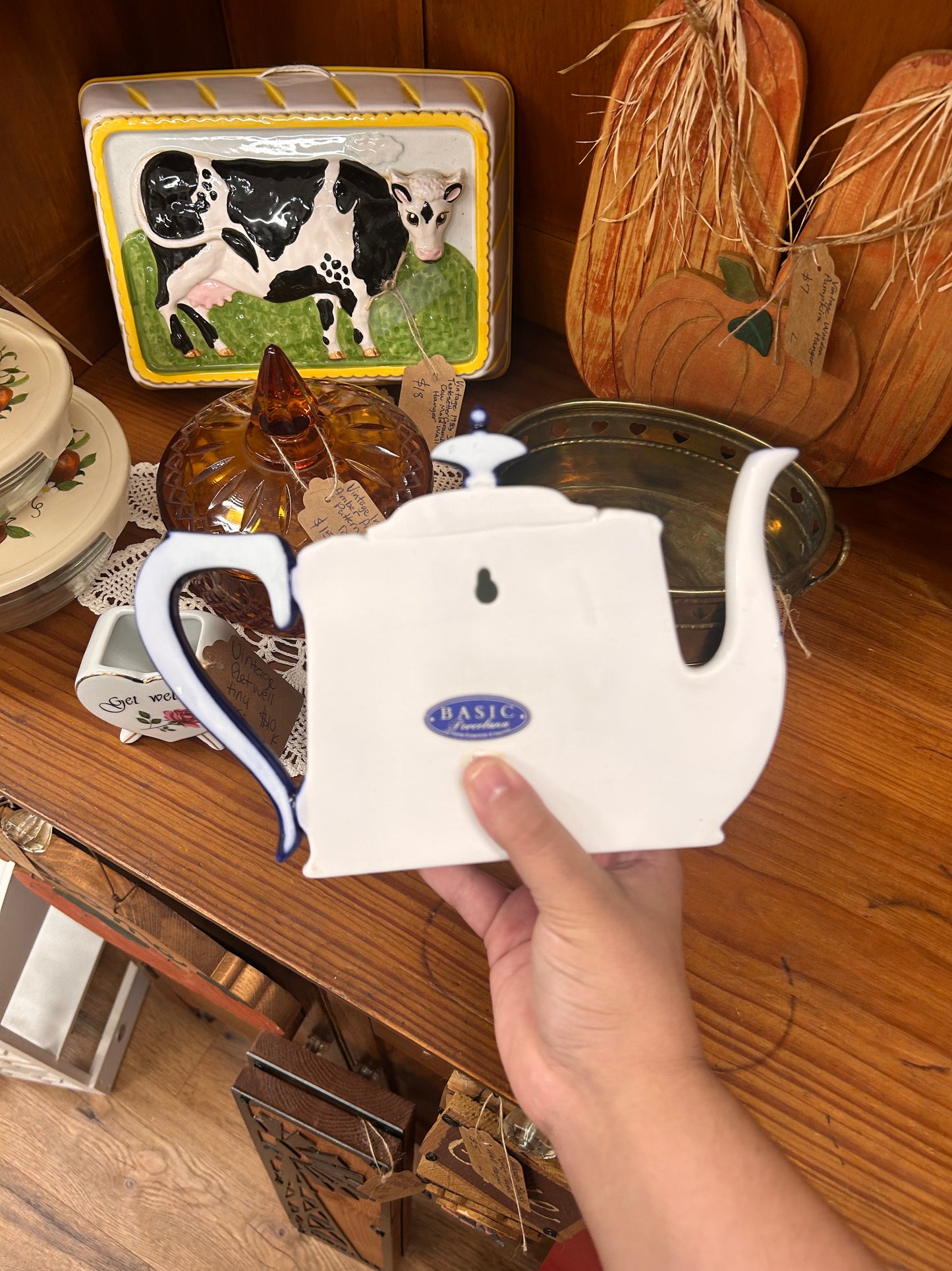 Basic Porcelain Wall Hanger Set