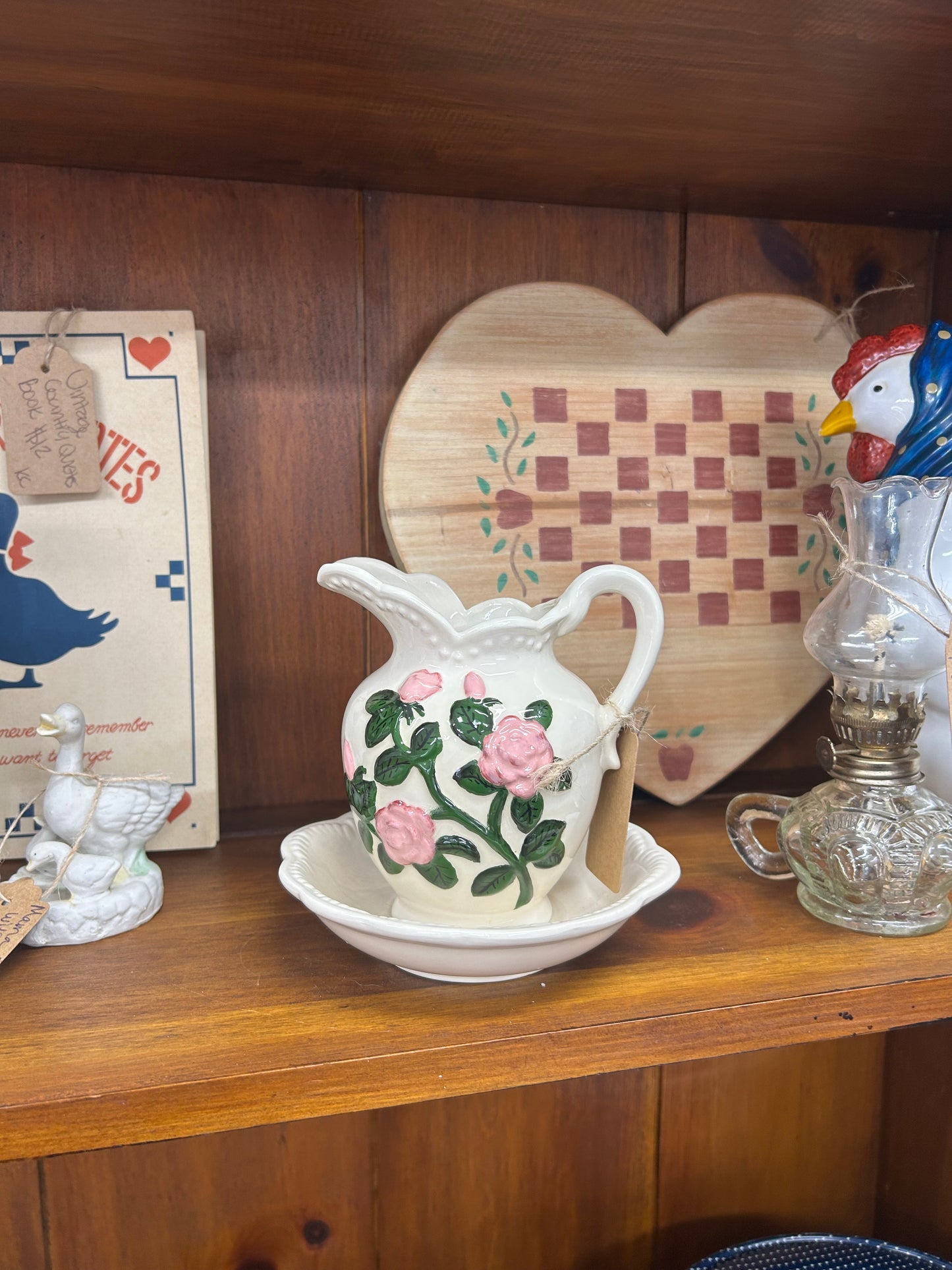 Vintage Floral/Cream Pitcher Set