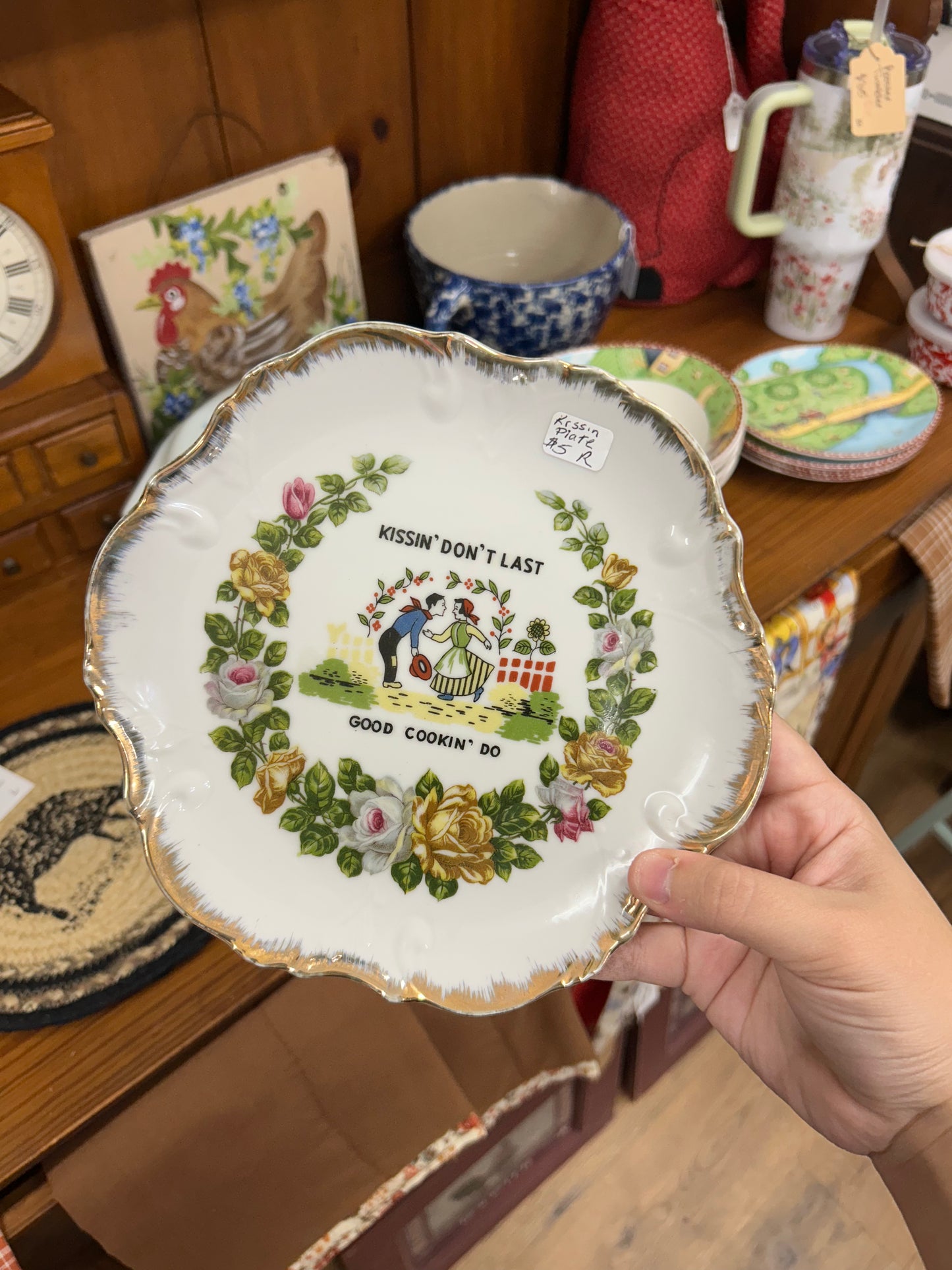 Kissin' Don't Last Plate Wall