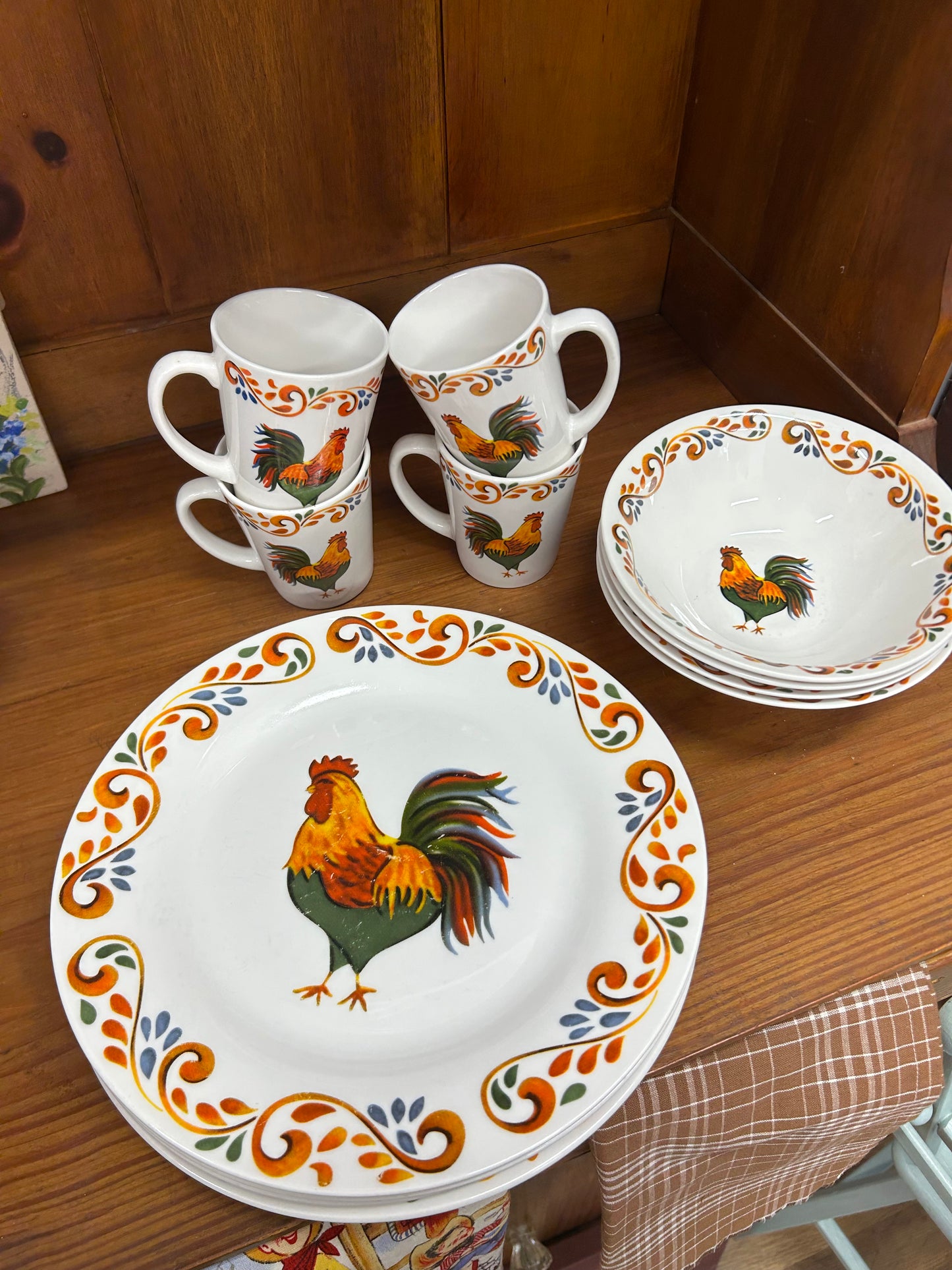 Chicken Dinnerware