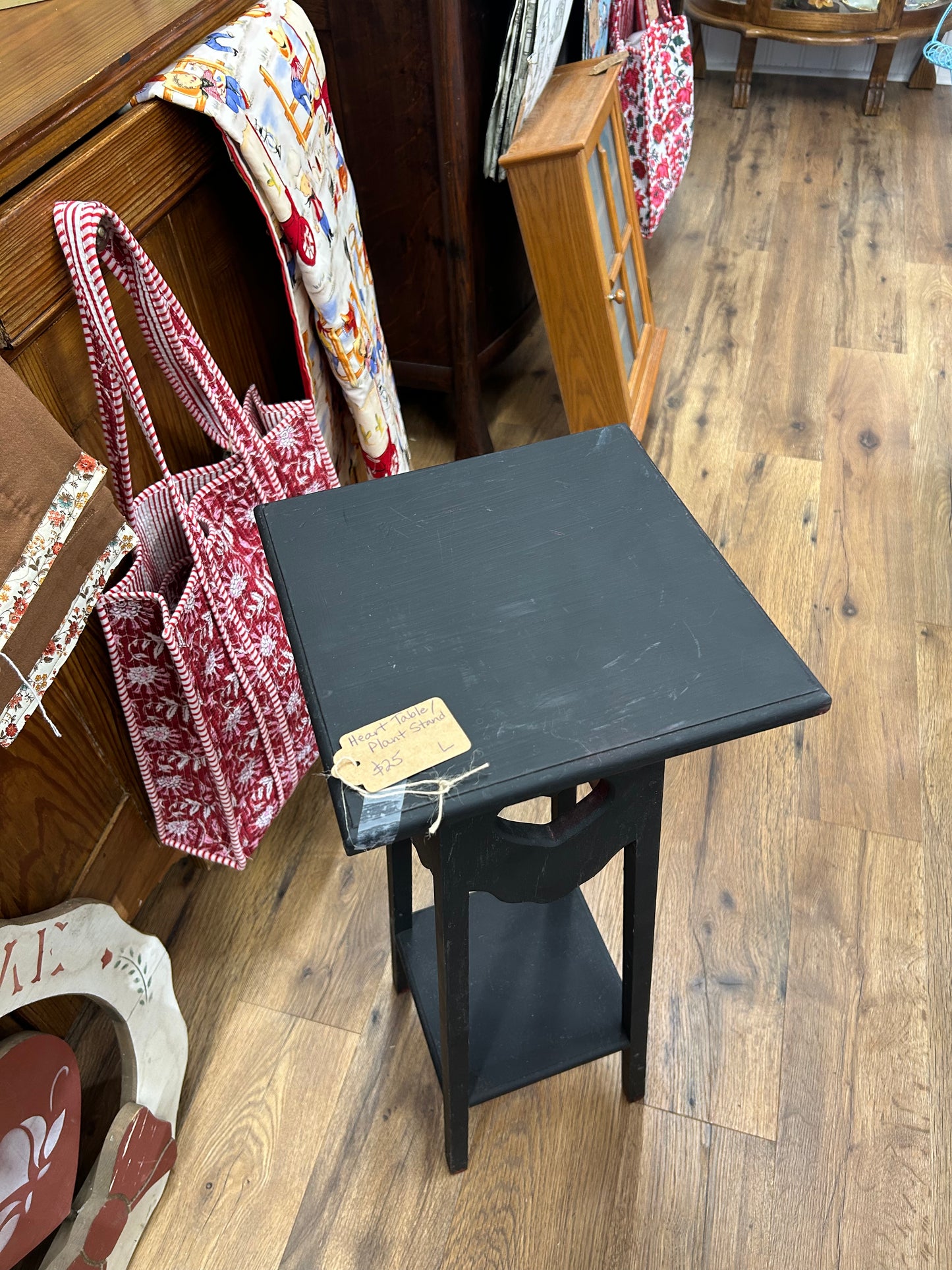 Heart Table/Plant Stand - Local Pickup Only