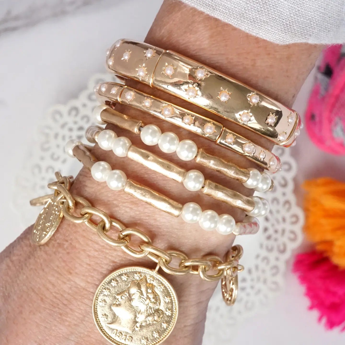 Pearl & Gold Bracelet Set