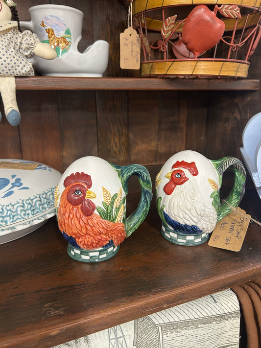 Chicken/Egg Salt & Pepper Shaker - Has Corks - Few Crazing Lines See Picture