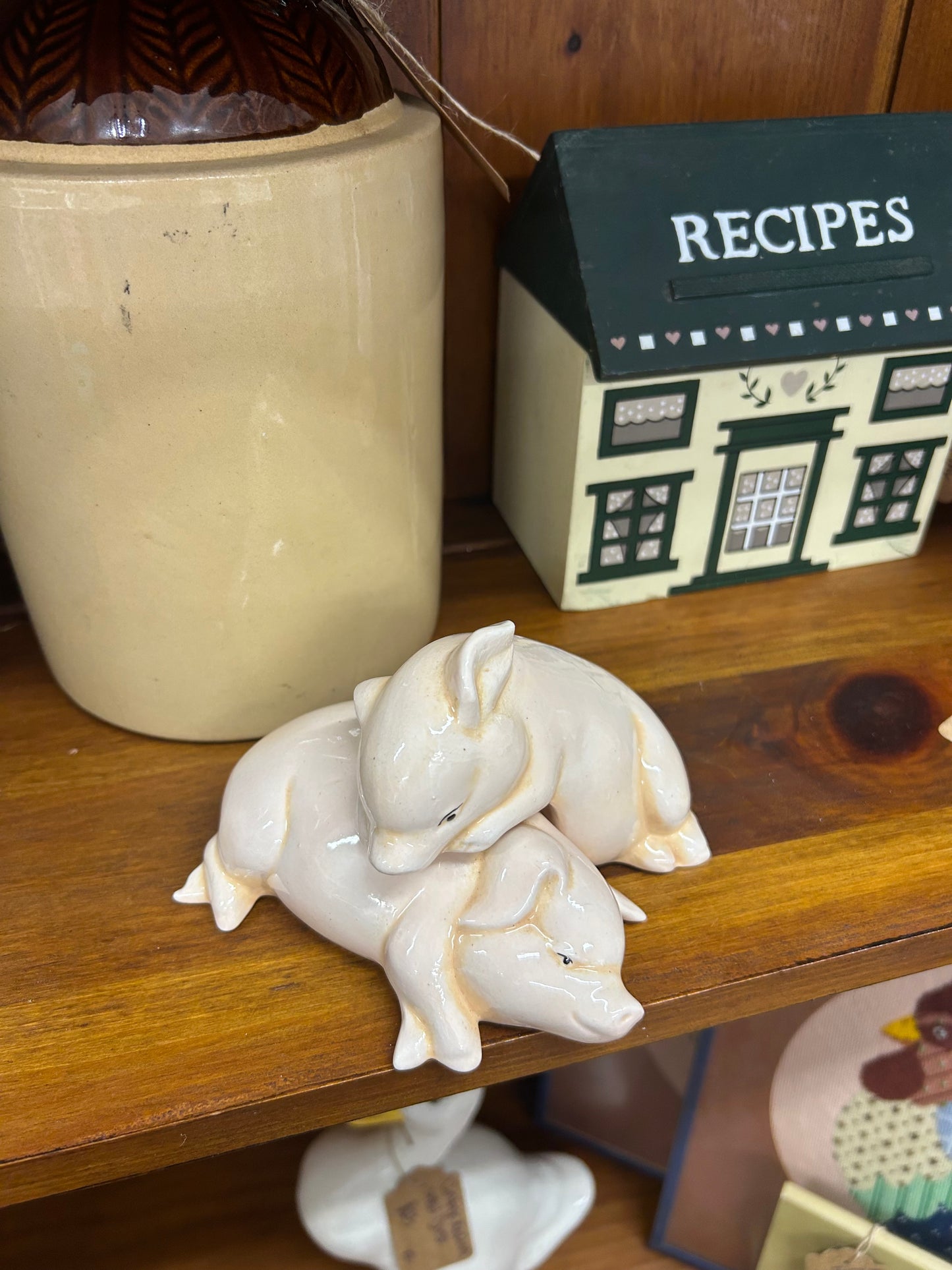 Vintage Piglets Hugging Salt & Pepper Shaker - No Plugs