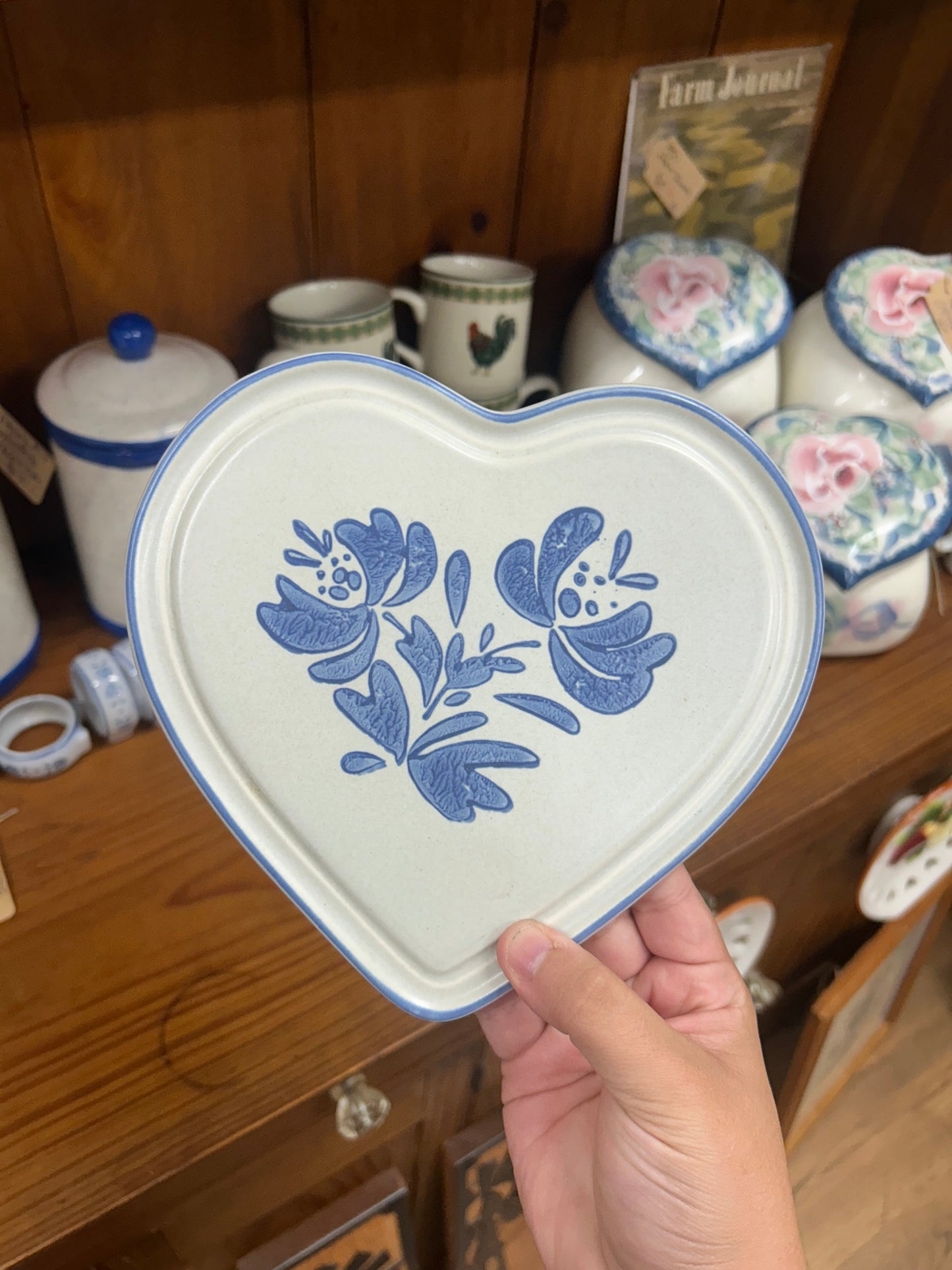 Vintage Pfaltzgraff Yorktowne Heart Trivet
