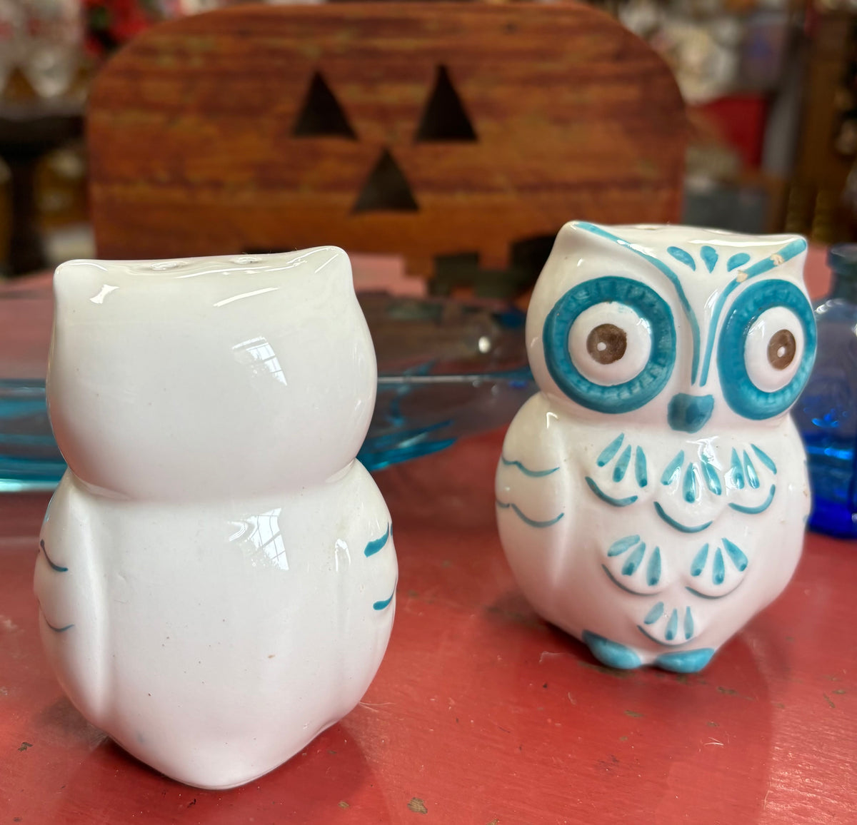 1960s-1970s Owl S&P Shakers