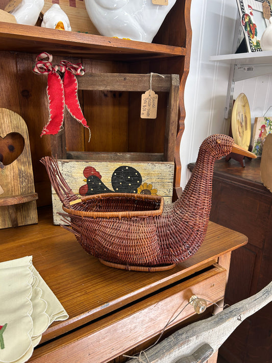 Vintage Wicker Duck Basket - Pick Up Only