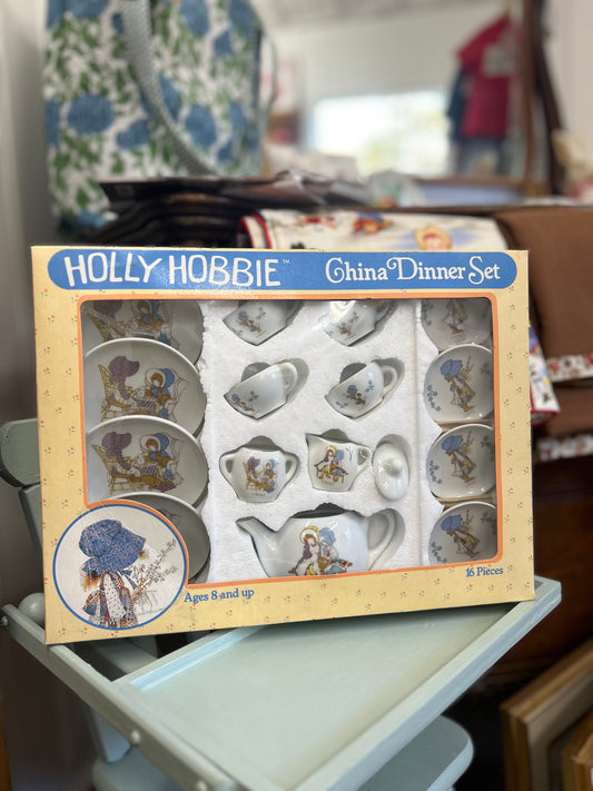 Holly Hobbie China Dinner Set