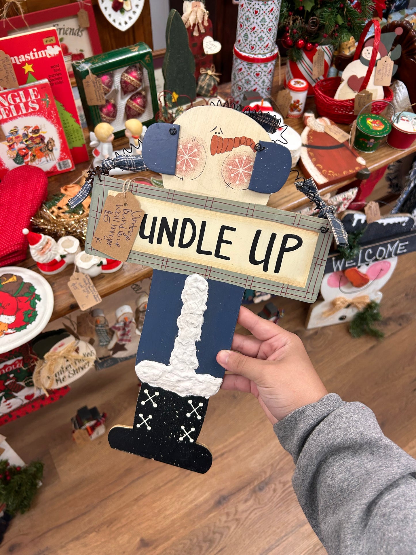 Bundle Up Wall Hanger