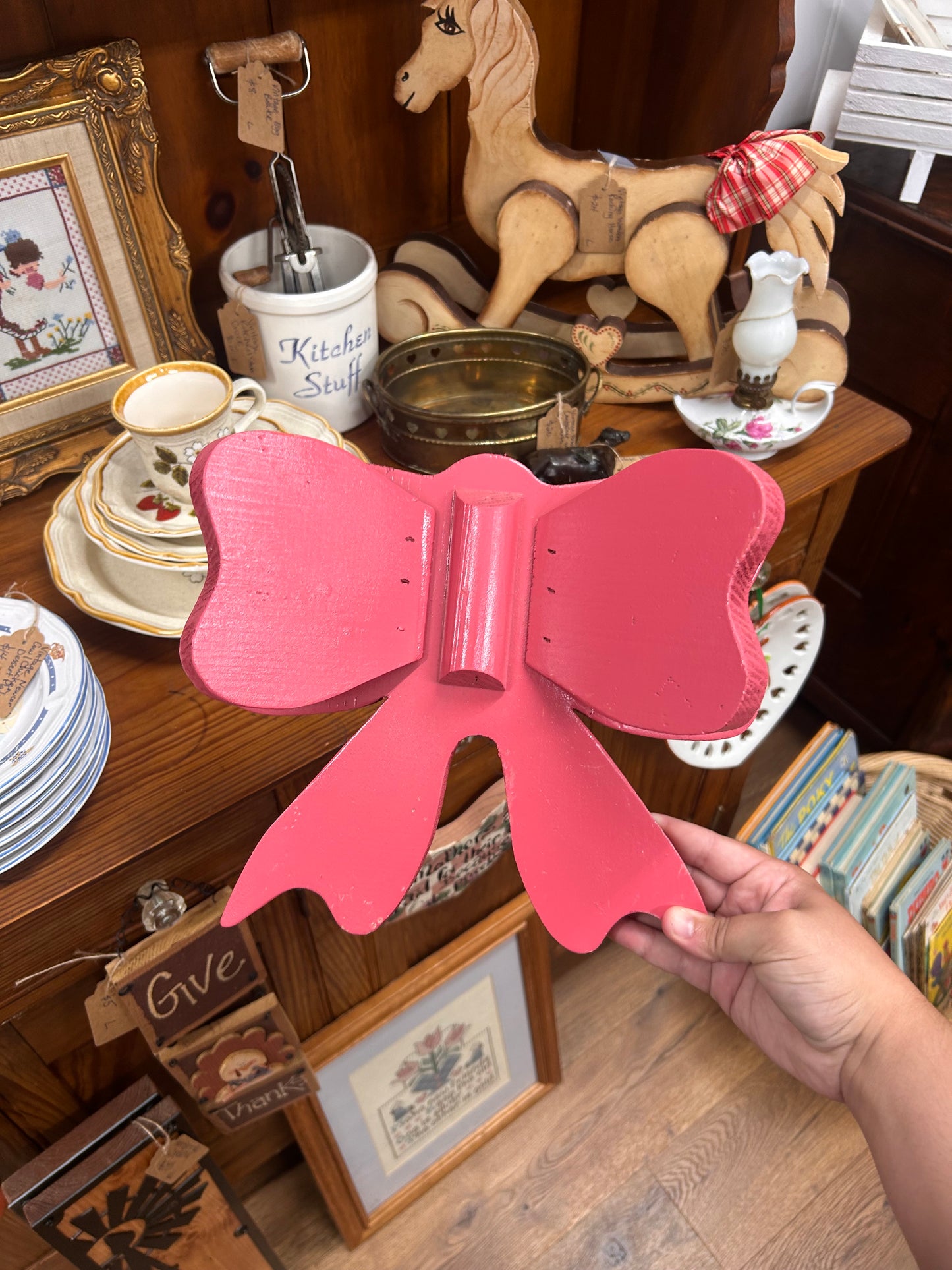 Vintage Pink Bow Wall Hanger