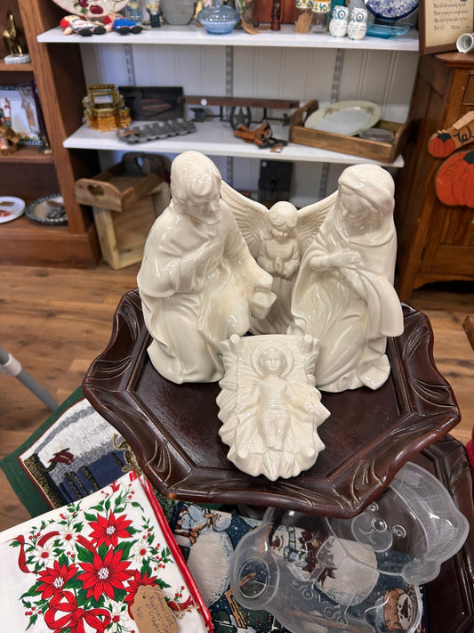 1970s Nativity Large Figurine Set