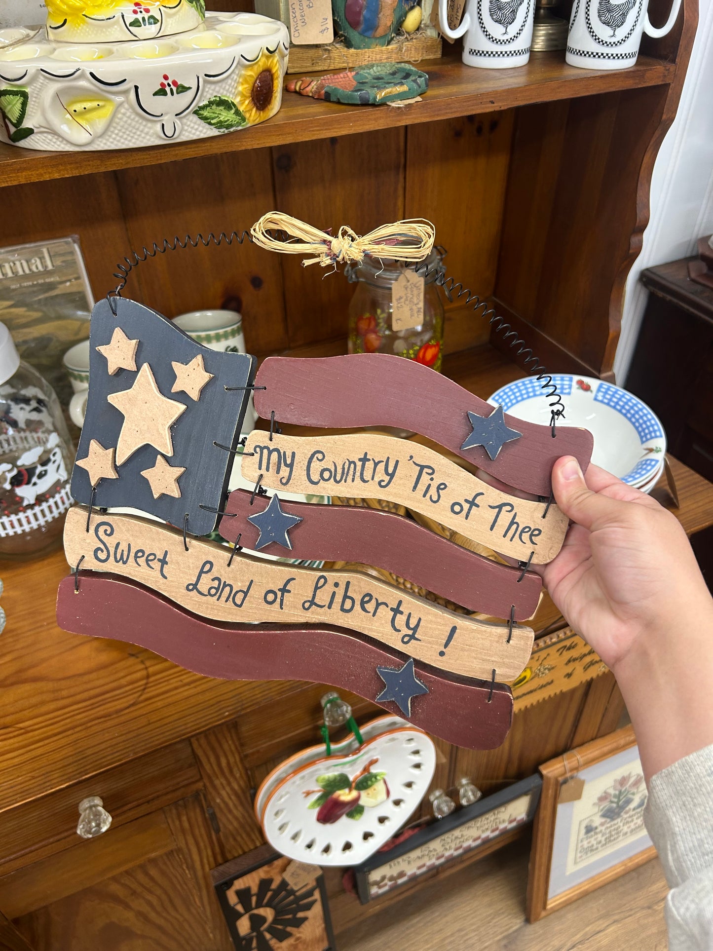 Wooden Tis Of Thee Wall Hanger