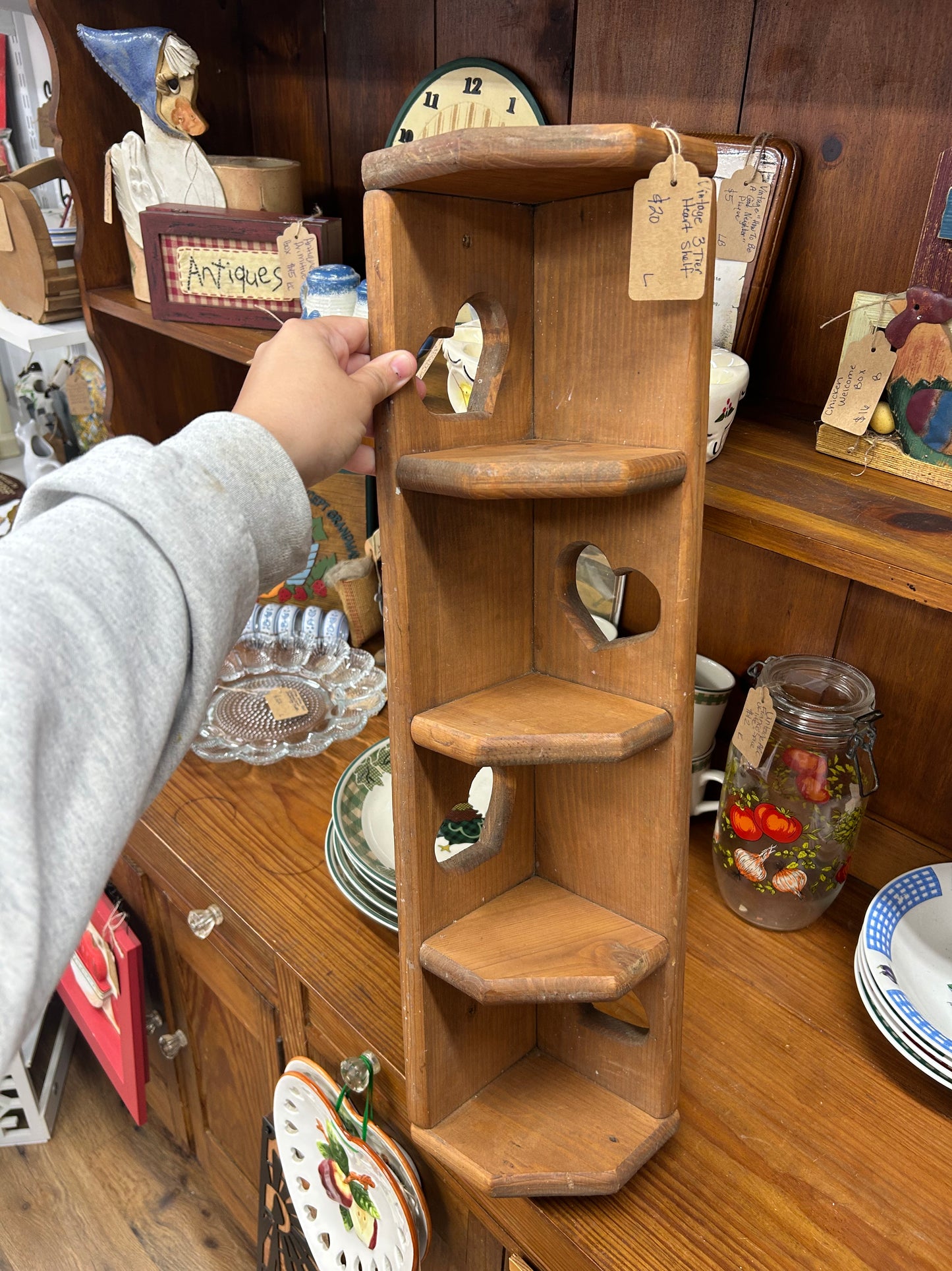 Vintage 3 Tier Heart Shelf