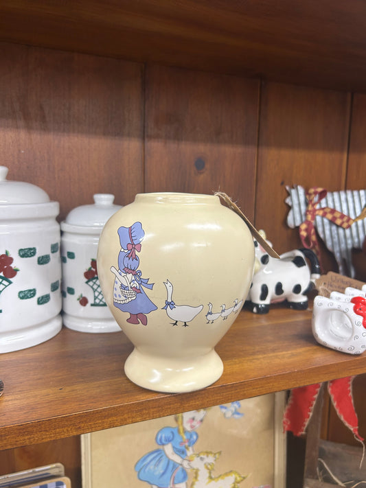 Vintage Prairie Girl Blue Bowed Geese Vase