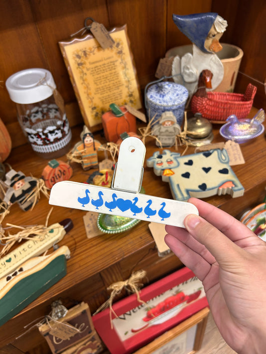 Goose Chip Clip