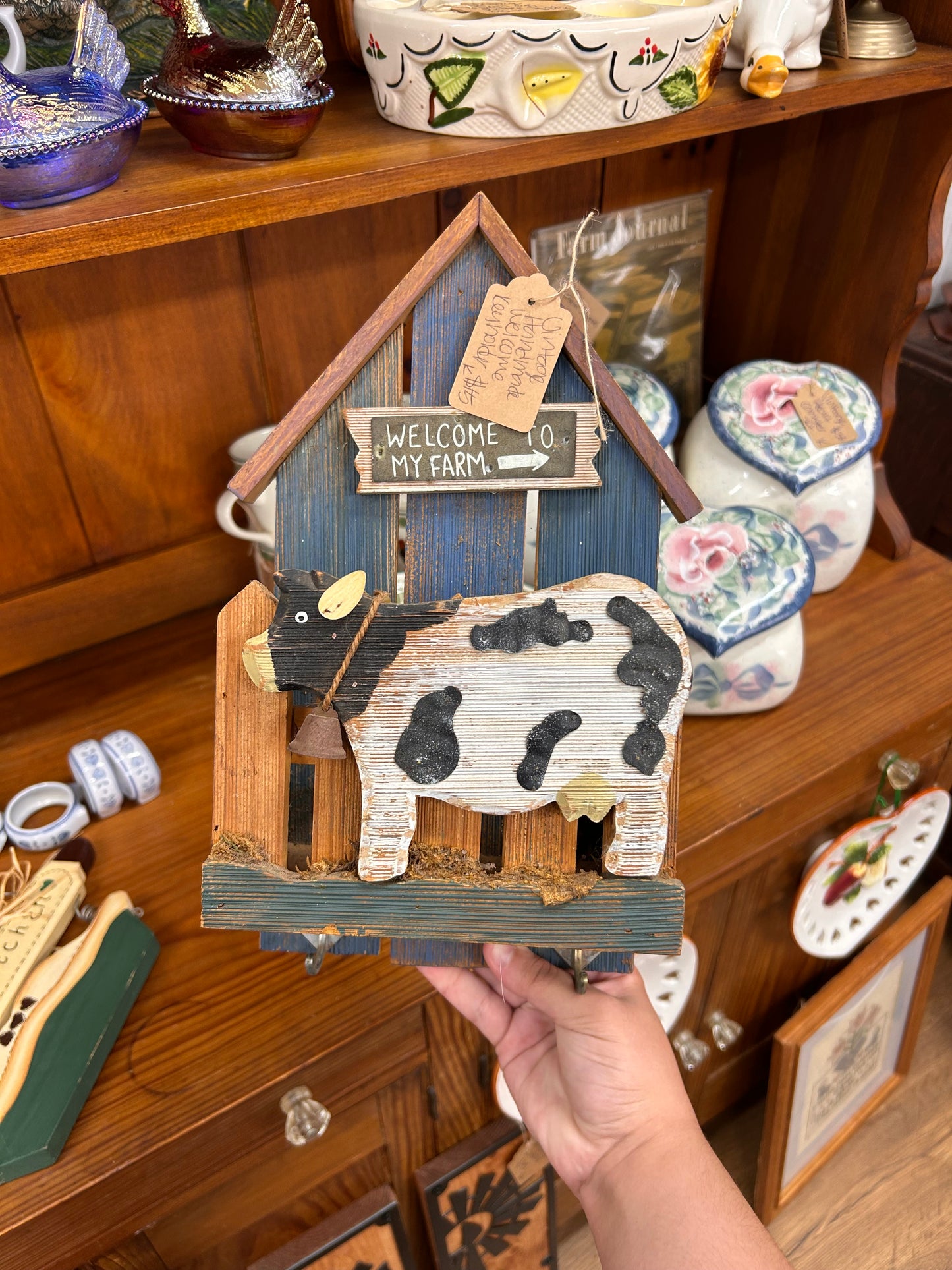 Vintage Welcome Key Holder