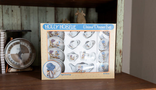 Holly Hobbie China Dinner Set