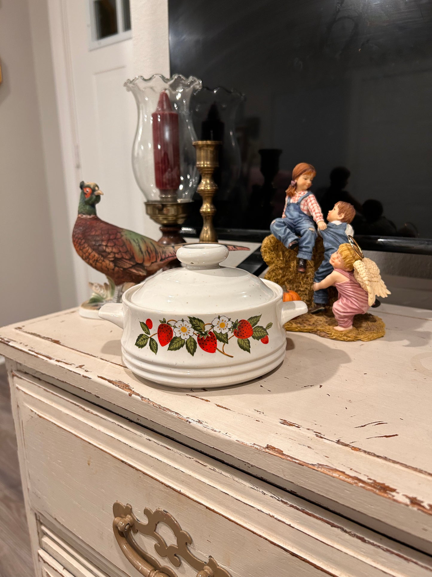 1970s Sheffield Strawberry Stoneware Dish
