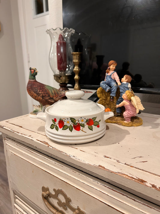 1970s Sheffield Strawberry Stoneware Dish