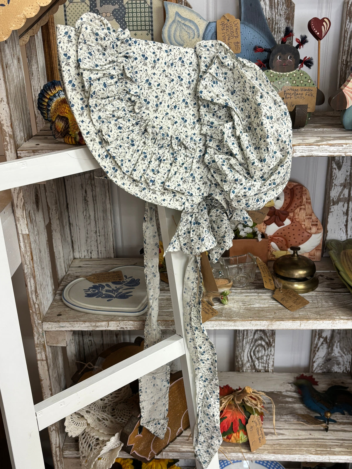 Vintage Bonnet - Adjustable