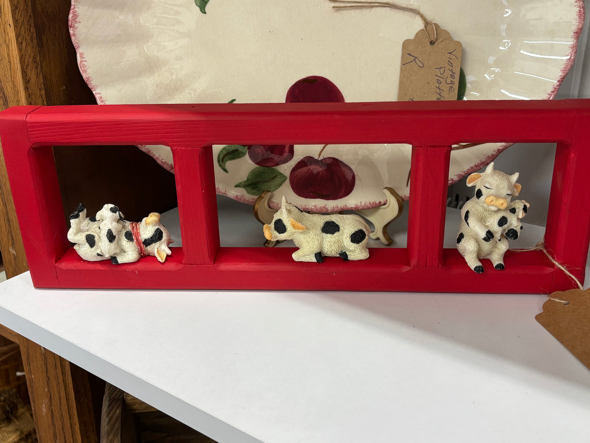 Red Shelf W/ Cows