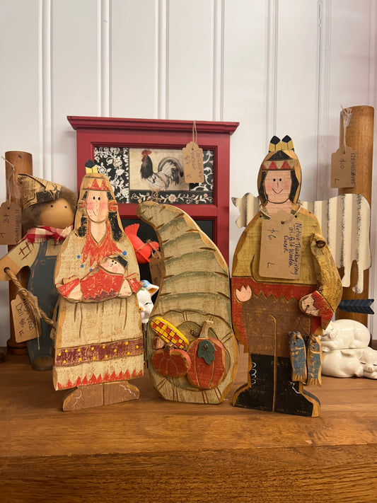 Native Thanksgiving Tri-Fold Wooden Decor