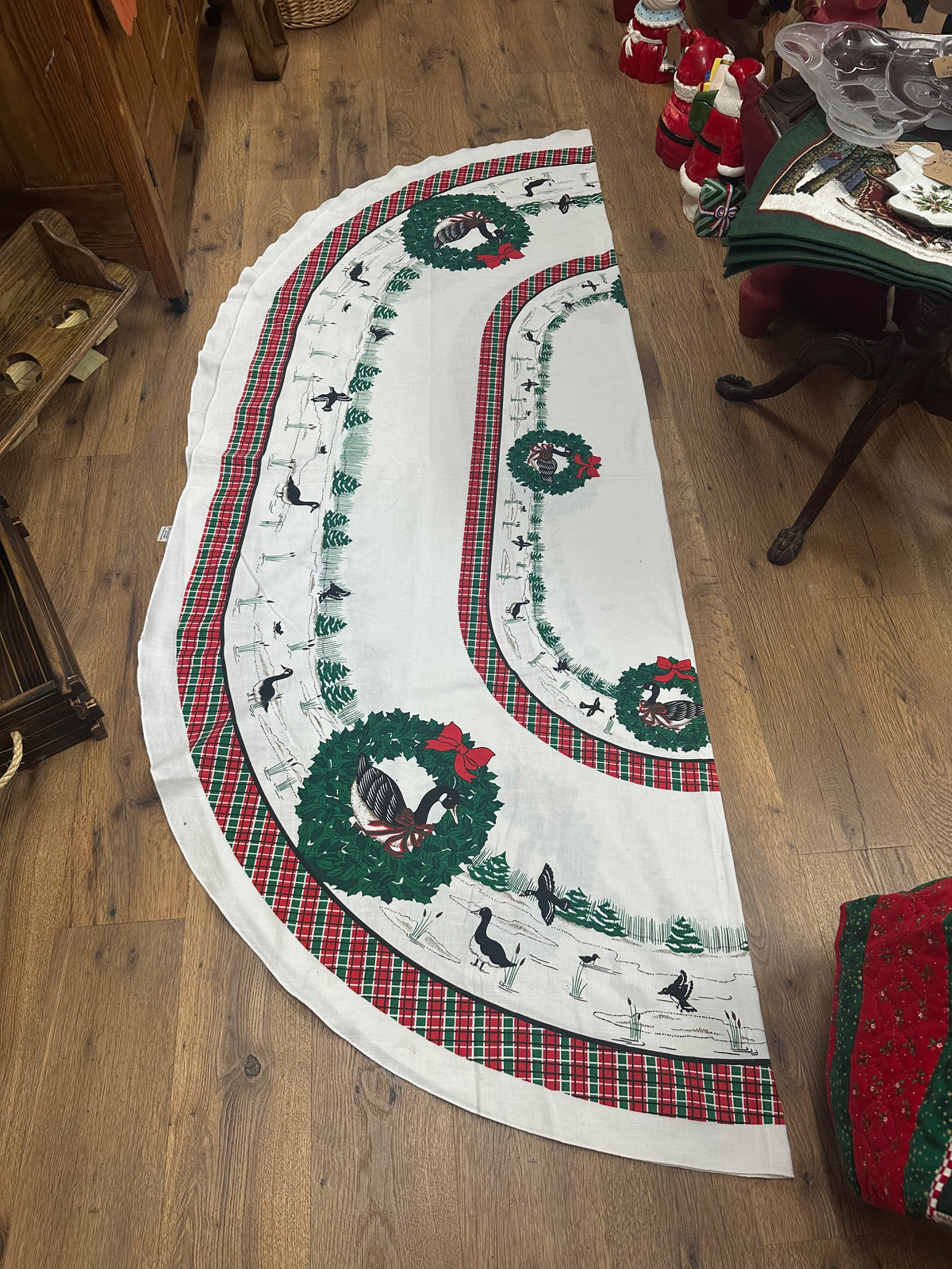 Vintage Christmas Goose Tablecloth - Approx 80 Inches Long