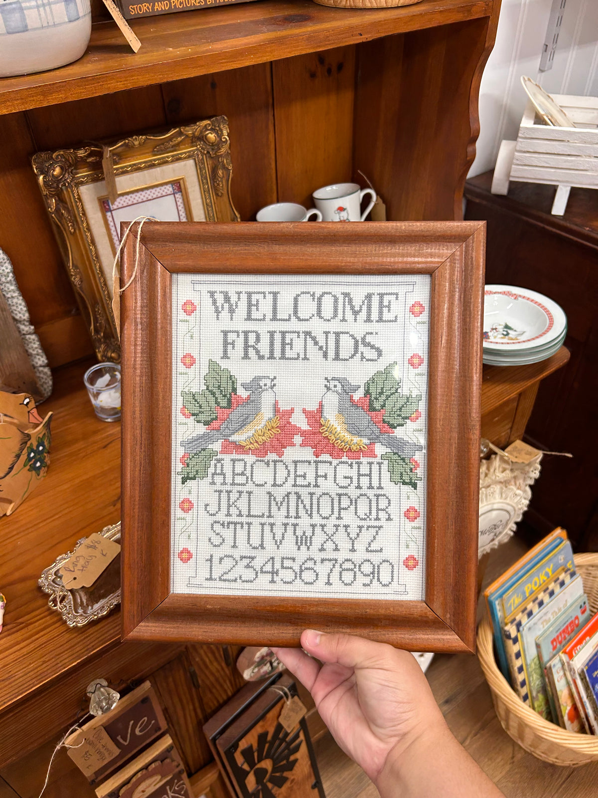Vintage Welcome Friends Crosstitch