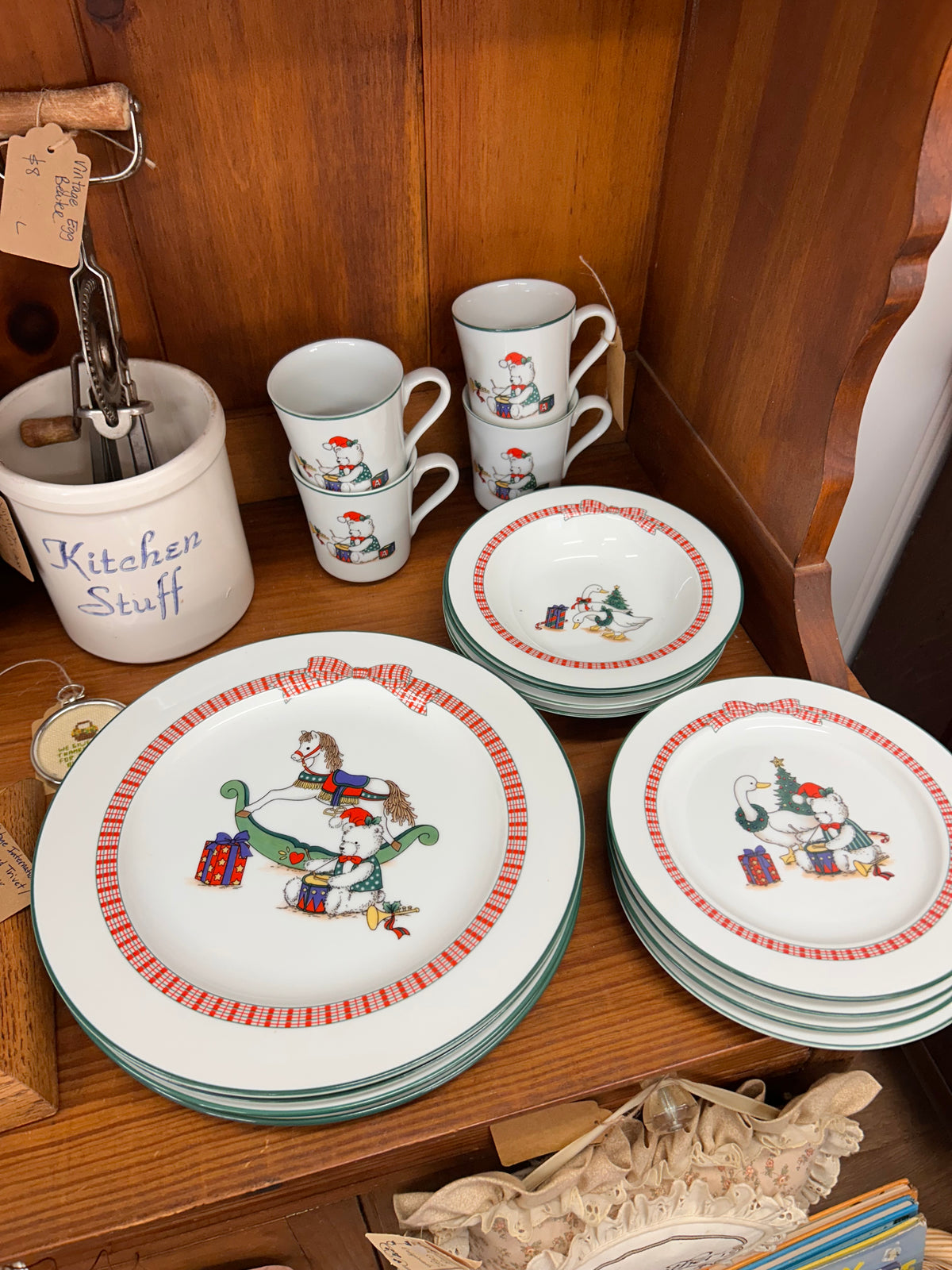 Vintage Anchor Hocking Christmas Dishes - Place Setting For 4