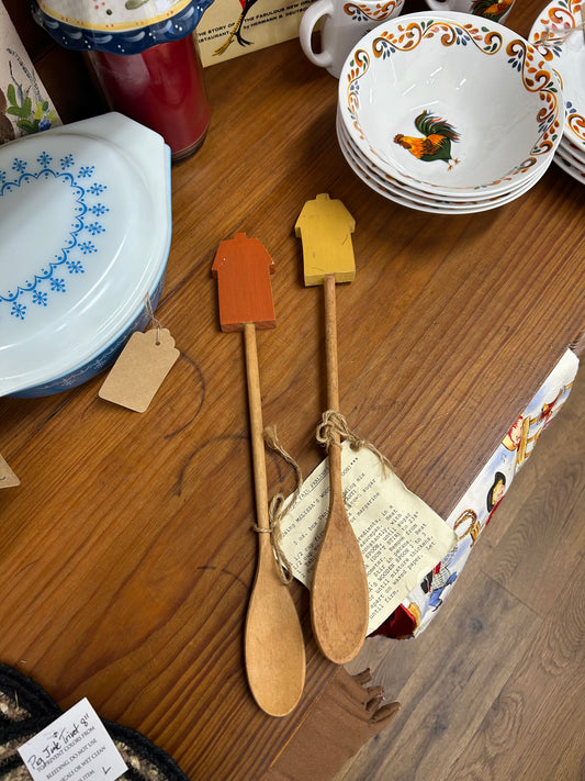 Wooden House Spoon With Praline Recipe - Set Of 2