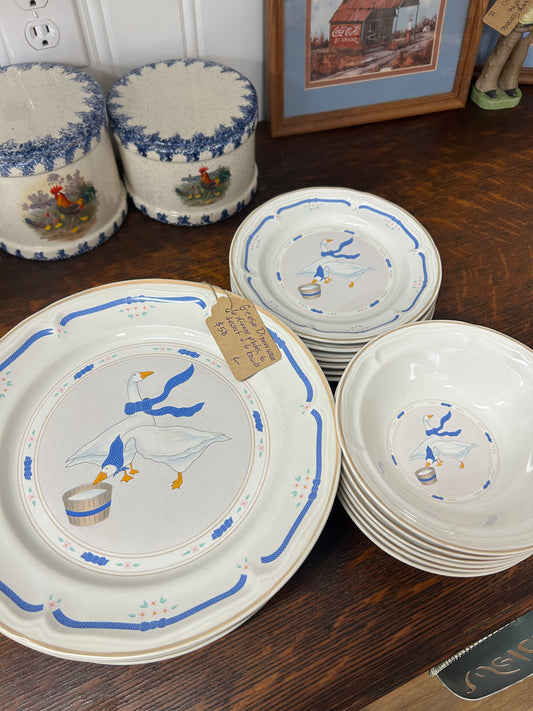 Geese Dinnerware - 6 Dinner plates, 6 dessert plates, & 6 bowls