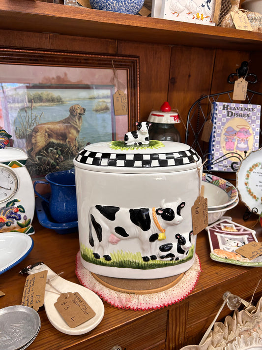 Vintage Ceramic Cow Cookie Jar