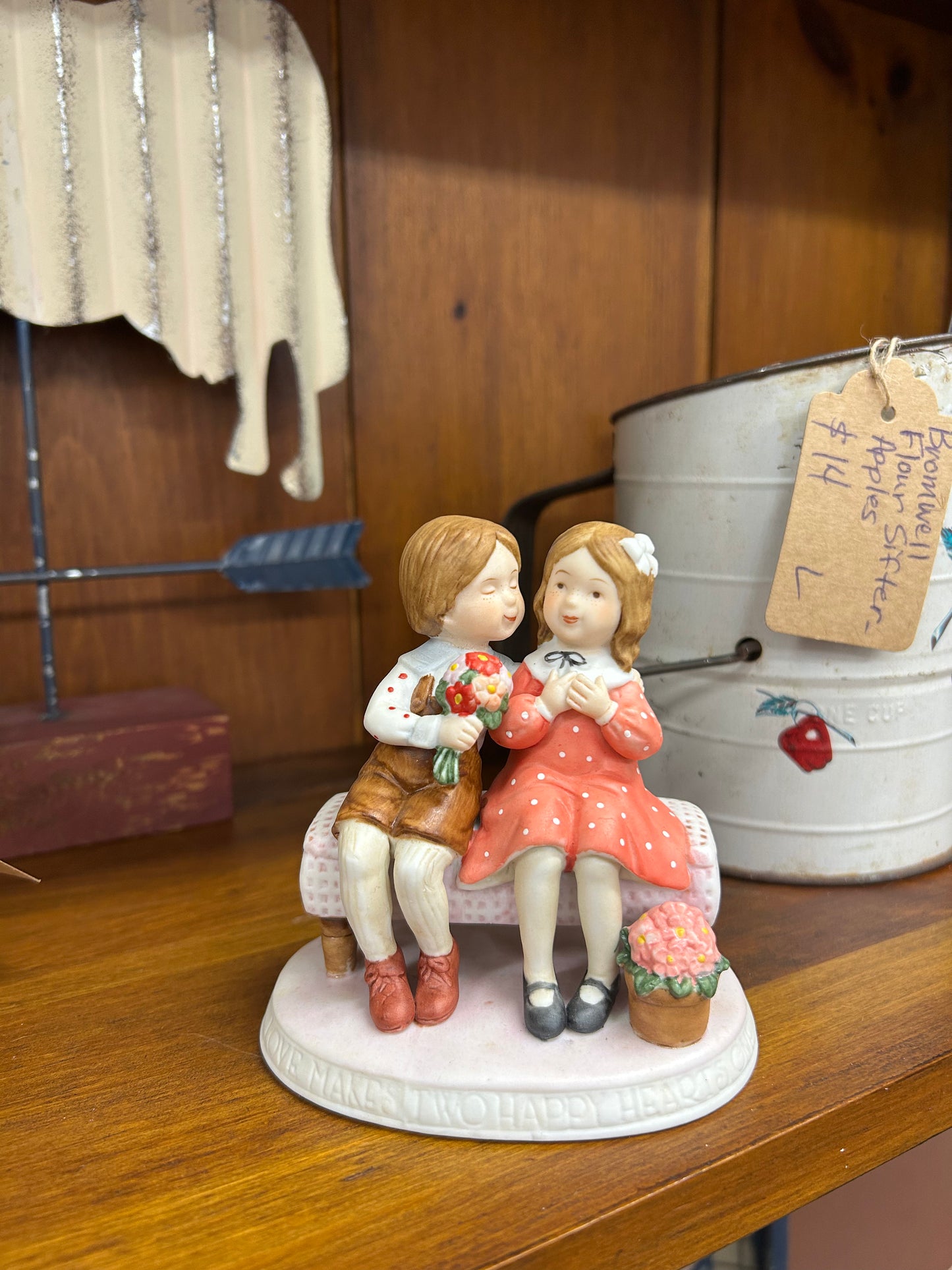 Vintage 1980 Holly Hobbie "Happy Hearts"