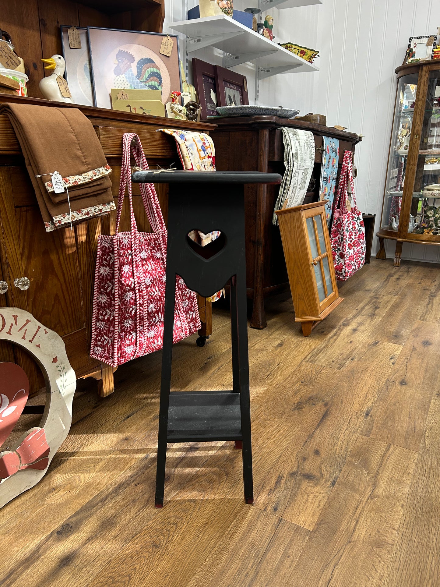 Heart Table/Plant Stand - Local Pickup Only