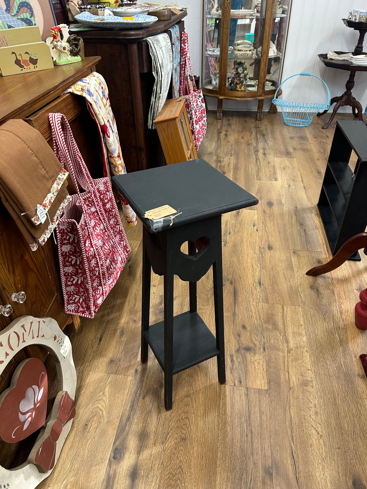Heart Table/Plant Stand - Local Pickup Only