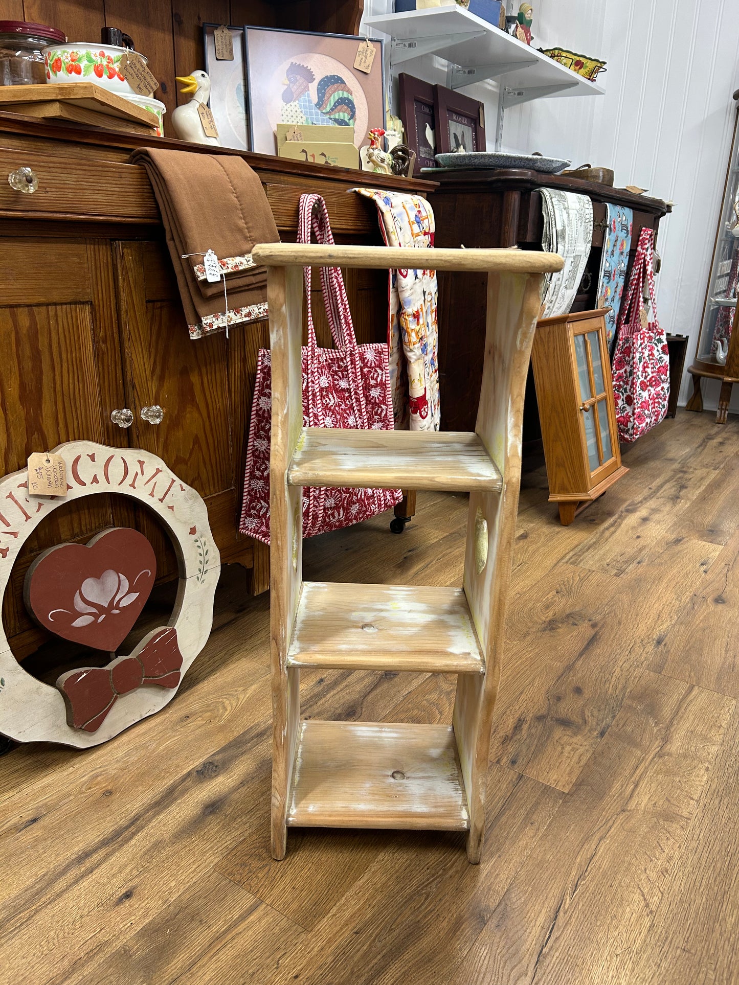 Pine Heart Shelf - Local Pickup Only