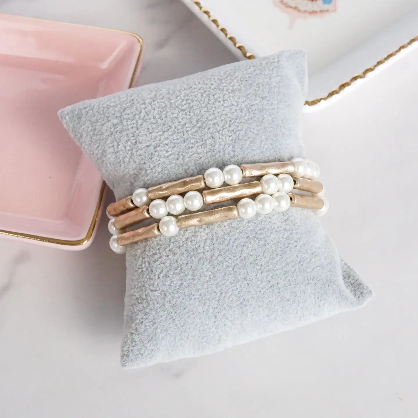 Pearl & Gold Bracelet Set